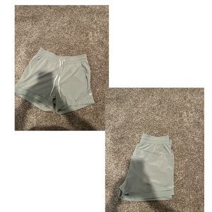 Lululemon size 6 shorts